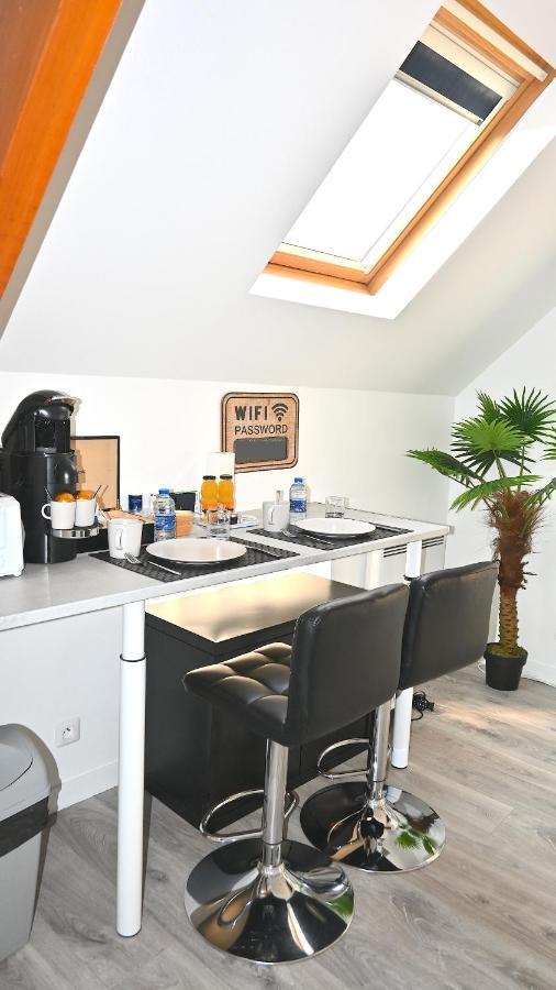 ホテル Cosy Chambre Chez Habitant 5Mn Aeroport Roissy Cdg ル・メニル＝アムロ エクステリア 写真