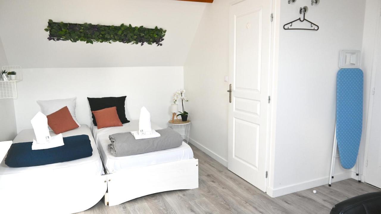 ホテル Cosy Chambre Chez Habitant 5Mn Aeroport Roissy Cdg ル・メニル＝アムロ エクステリア 写真